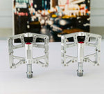 Alloy 6061 ULTRA-LIGHT Weight CNC 3 Bearing Sealed Anti-slip Bike Pedals